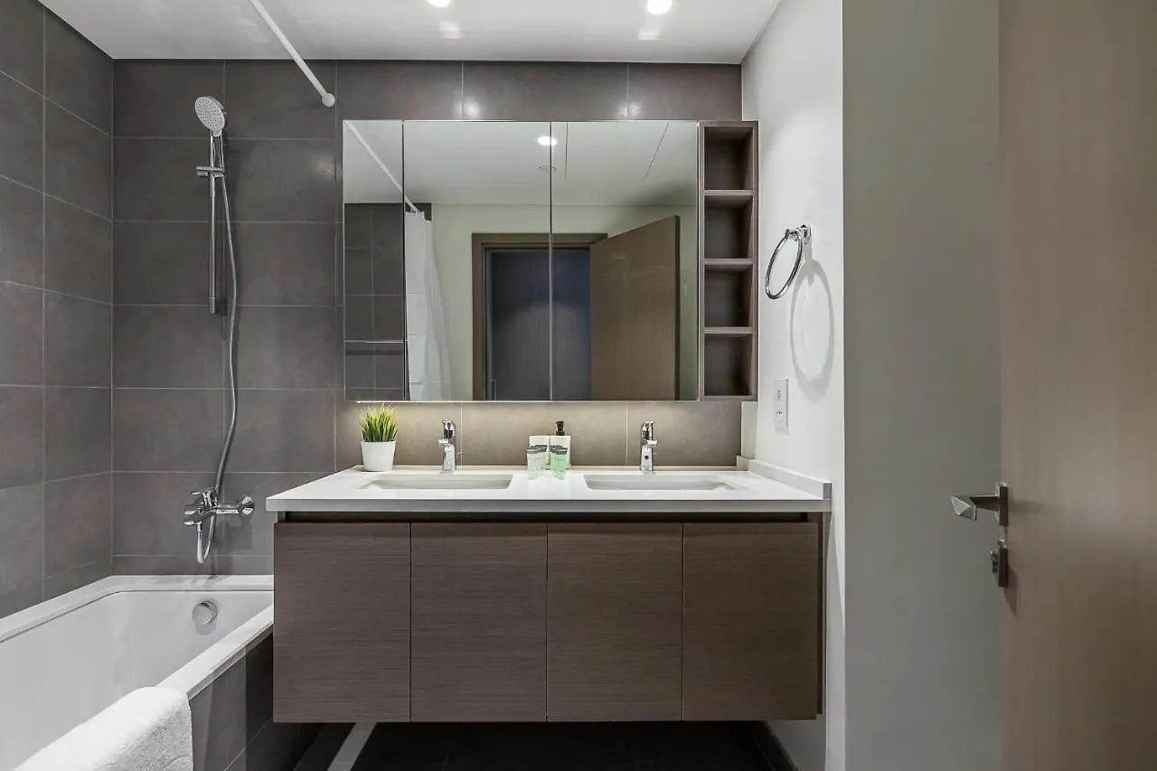 Spacious 3Bdr With Maid Room I Creek Harbour I Creek Gate Tower 2 Dubai 0*,  United Arab Emirates